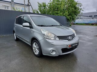 2012 Nissan Note I Рестайлинг, серебристый, 829000 рублей, вид 3