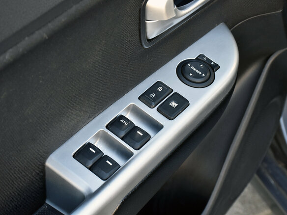 2014 Kia Rio 6-speed III, серый, 820000 рублей - вид 7