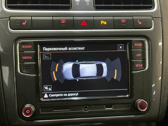 2019 Volkswagen Polo V Рестайлинг, чёрный, 1420000 рублей - вид 6