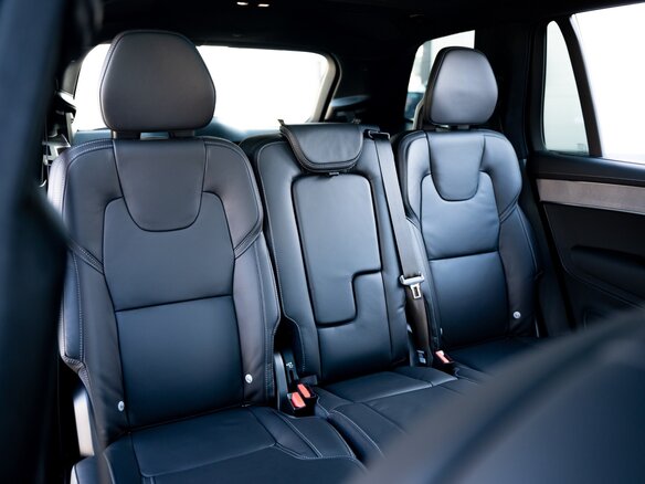 2026 Volvo XC90 B5 II Рестайлинг 2, чёрный, 10100000 рублей - вид 38