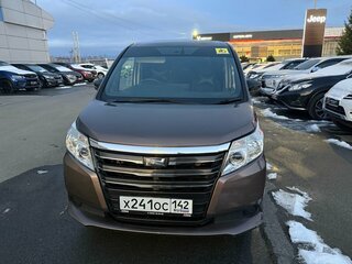 2016 Toyota Noah III (R80), коричневый, 1769000 рублей, вид 2