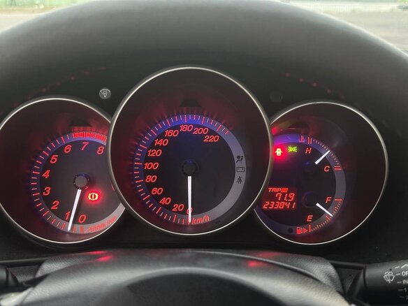 2003 Mazda 3 I (BK), красный, 330000 рублей - вид 12