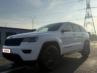 2017 Jeep Grand Cherokee IV (WK2) Рестайлинг, белый, 3900000 рублей, вид 1