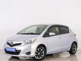 2013 Toyota Vitz III (XP130), серый, 709000 рублей, вид 3