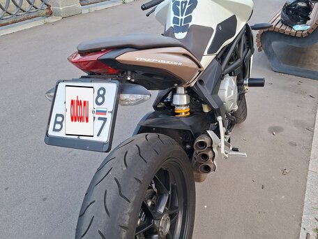 2013 MV Agusta Brutale 675, белый, 585000 рублей, вид 4