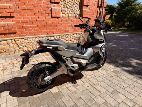 2017 Honda X-ADV, серебристый, 1000000 рублей, вид 3
