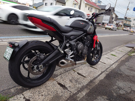 2023 Triumph Trident 660, чёрный, 580000 рублей, вид 5