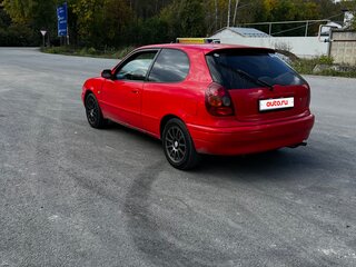 2001 Toyota Corolla VIII (E110) Рестайлинг, красный, 375000 рублей, вид 4