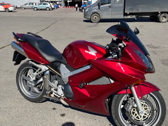 2005 Honda VFR 800, красный, 430000 рублей - вид 4