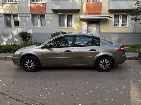 2008 Renault Megane II Рестайлинг, бежевый, 265000 рублей, вид 4