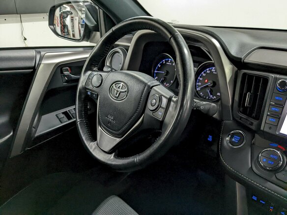 2018 Toyota RAV4 IV (XA40) Рестайлинг, чёрный, 2790000 рублей - вид 20