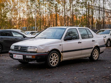 1992 Volkswagen Vento, белый, 98000 рублей, вид 1