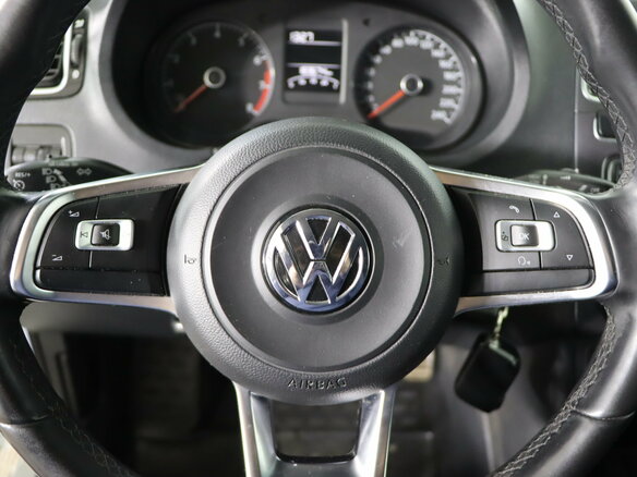 2018 Volkswagen Polo V Рестайлинг, белый, 999990 рублей - вид 10