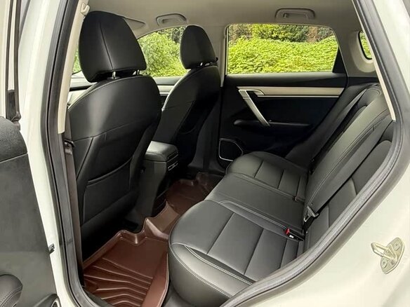 2025 Geely Binyue I Рестайлинг 2, белый, 1513000 рублей - вид 10