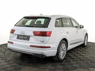 2019 Audi Q7 45 TDI II (4M) Рестайлинг, белый, 4850000 рублей, вид 5