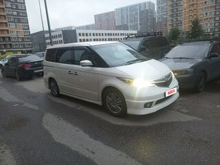 2004 Honda Elysion I, белый, 1200000 рублей, вид 2
