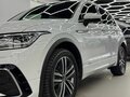 2021 Volkswagen Tiguan II Рестайлинг, белый, 4200000 рублей - вид 3