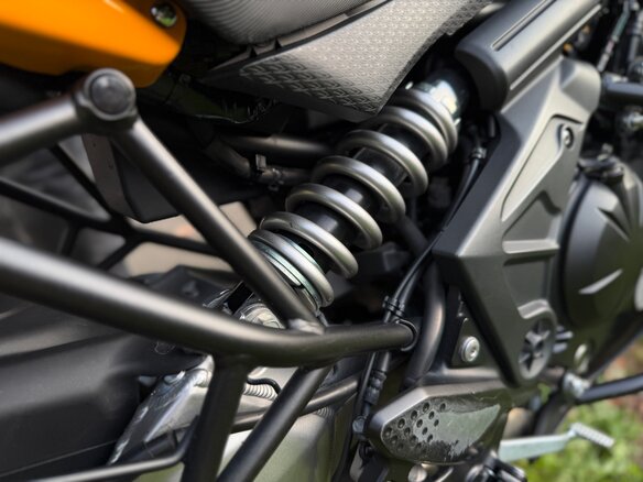 2012 Kawasaki Versys 650, жёлтый, 590000 рублей - вид 18
