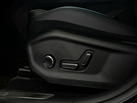 2026 Geely Monjaro I Рестайлинг, белый, 4599990 рублей - вид 21