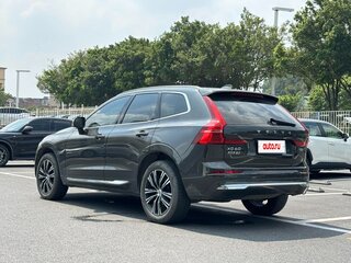 2022 Volvo XC60 II Рестайлинг, зелёный, 4677700 рублей, вид 5