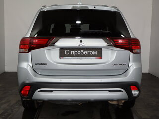 2019 Mitsubishi Outlander III Рестайлинг 3, серебристый, 1699000 рублей, вид 5