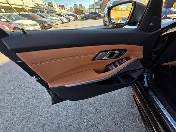 2022 BMW 3 серии M340i VII (G2x), чёрный, 5950000 рублей - вид 23