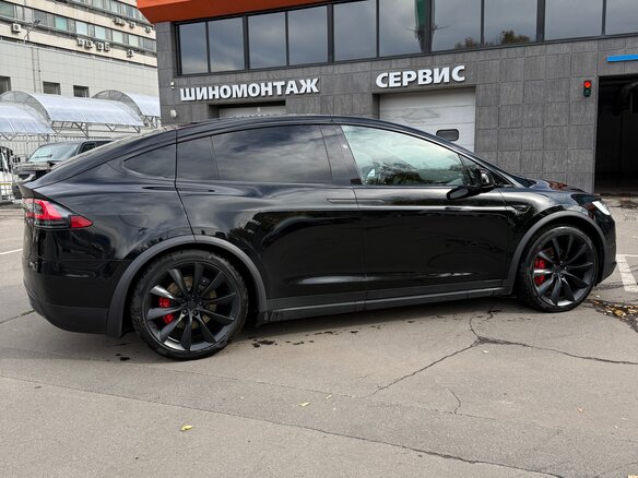 2019 Tesla Model X Performance I, чёрный, 5760000 рублей - вид 6