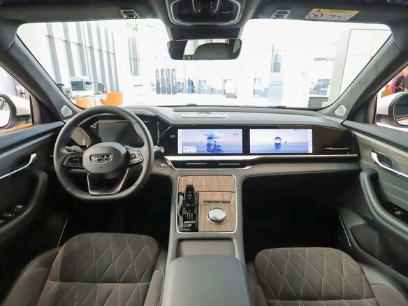 2026 Geely Monjaro I Рестайлинг, белый - вид 16