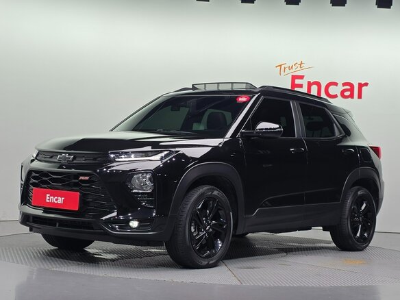 2022 Chevrolet TrailBlazer III, чёрный, 2000000 рублей - вид 5