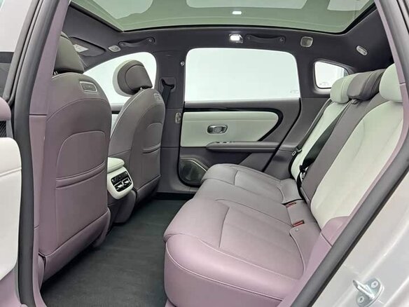 2026 Changan Qiyuan A06 28.39 kWh, серебристый, 2803003 рублей - вид 18