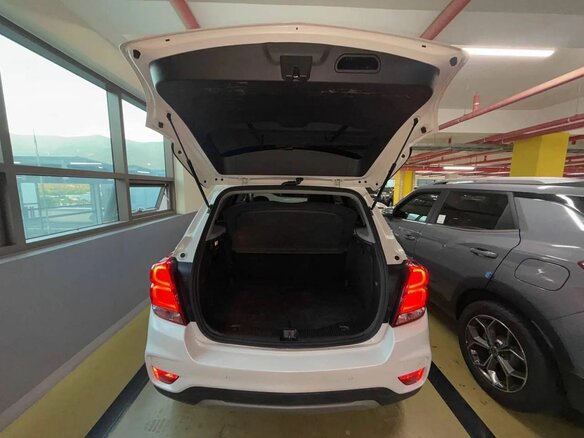 2020 Chevrolet Trax I Рестайлинг, белый, 1700000 рублей - вид 22