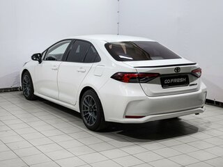 2022 Toyota Corolla XII (E210), белый, 1929000 рублей, вид 2