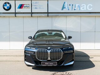 2024 BMW 7 серии 735i VII (G70), чёрный, 13499000 рублей, вид 4