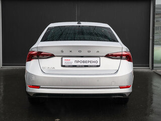 2020 Skoda Octavia IV (A8), серебристый, 2700000 рублей, вид 5
