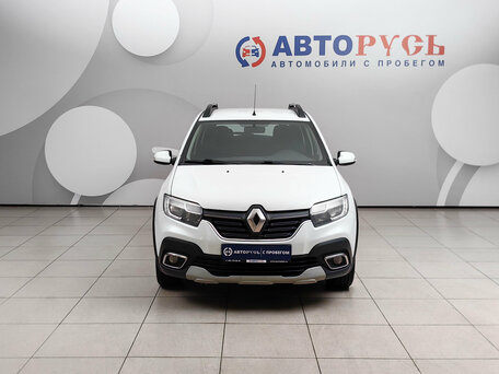 2018 Renault Sandero Stepway II Рестайлинг, белый, 935000 рублей, вид 3