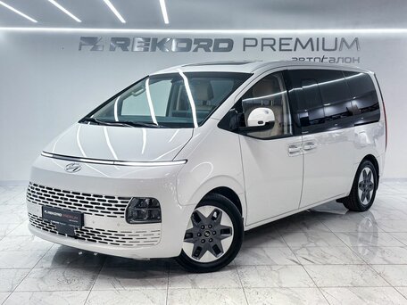 Hyundai Staria I