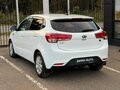 2017 Kia Rio III Рестайлинг, белый, 999000 рублей - вид 5