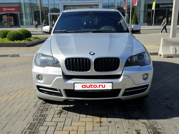 2007 BMW X5 48i II (E70), серебристый, 1150000 рублей - вид 4