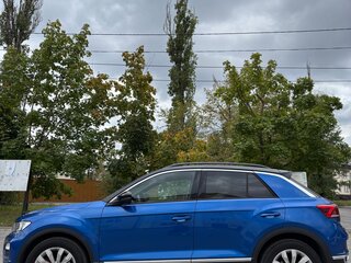 2019 Volkswagen T-Roc I, синий, 3099999 рублей, вид 2