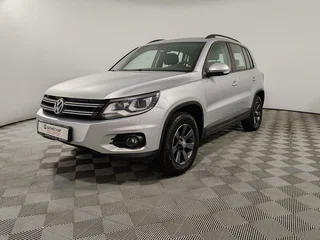 2013 Volkswagen Tiguan I Рестайлинг, серебристый, 1529000 рублей, вид 1