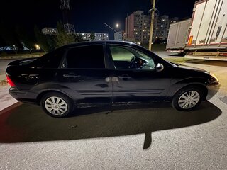 2000 Ford Focus I (North America), чёрный, 155000 рублей, вид 3