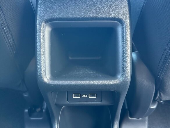 2023 Honda Vezel II, белый, 1830000 рублей - вид 17