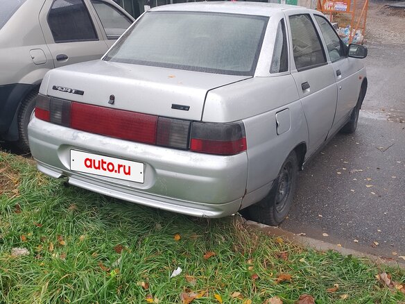 2004 Lada (ВАЗ) 2110, серебристый, 90000 рублей - вид 2