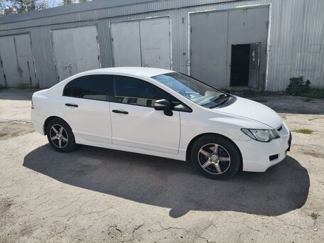 2008 Honda Civic VIII, белый, 720000 рублей, вид 2