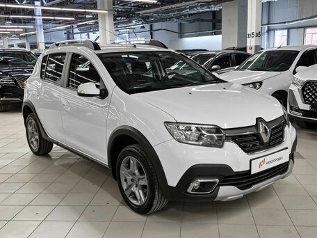 2019 Renault Sandero Stepway II Рестайлинг, белый, 1133000 рублей, вид 2