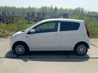 2015 Daihatsu Mira VII, белый, 350000 рублей, вид 3