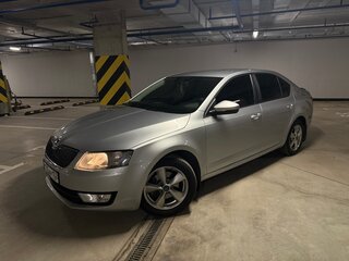 2015 Skoda Octavia III (A7), серебристый, 1350000 рублей, вид 3
