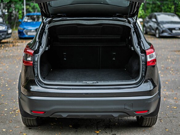 2017 Nissan Qashqai II, чёрный, 1350000 рублей - вид 12