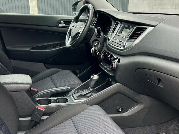 2018 Hyundai Tucson III, белый, 2110000 рублей - вид 14
