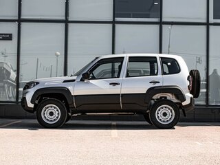 2026 Lada (ВАЗ) Niva Travel I Рестайлинг, серебристый, 1543000 рублей, вид 5